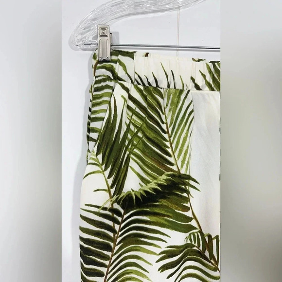 H&M Tropical Palm Off White Ivory Crepe Cropped Trouser Pants - Picture 3 of 9